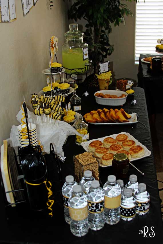Photo of yellow and black buffet food