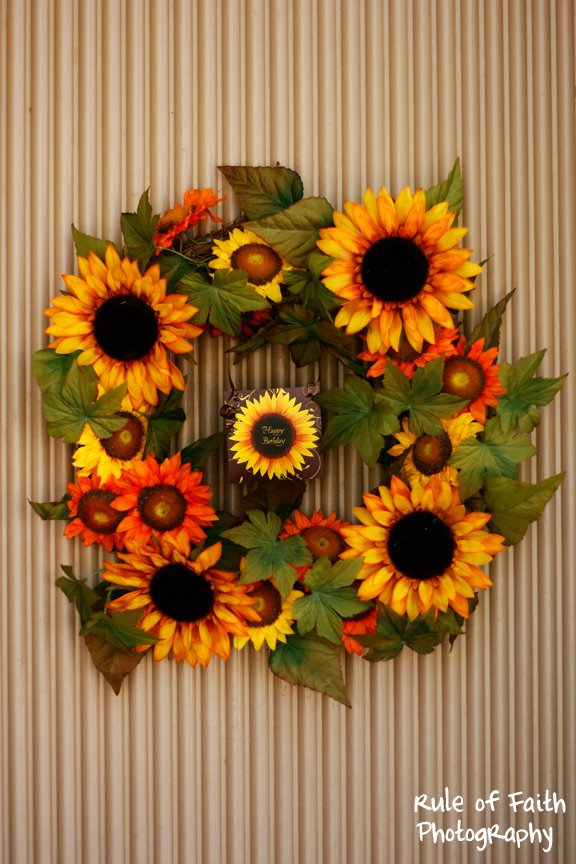 wreath with sunflowers and HAPPY BIRTHDAY medallion